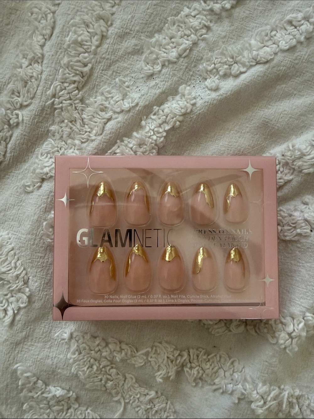 5/25✨glamnetic short almond gold tip press on nails